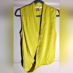 DVF DIANE VON FURSTENBERG Silk Faux Wrap Sleeveless Top Size 4